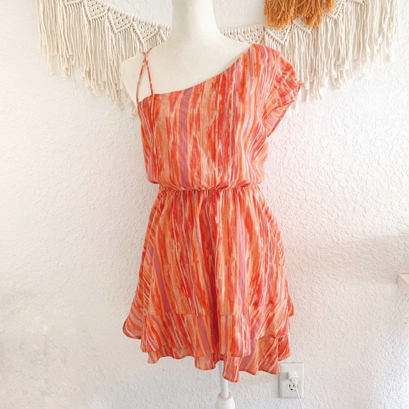 Free People Dresses & Skirts - Free People Ruffle Abstract Mini Dress